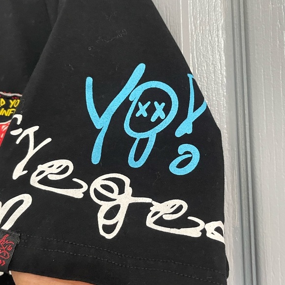 Bleecker & Mercer L graphic tee street style - Picture 3 of 7